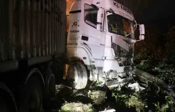 D-650 kara yolunda zincirleme kaza: 12 yaralı