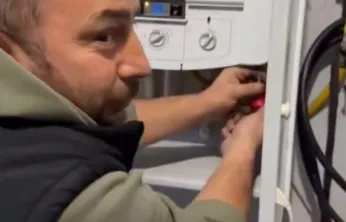 Faciada hayatını kaybeden babadan geriye bu görüntüler kaldı