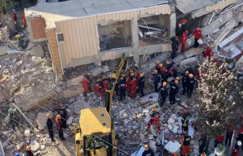 Enkaz altında kalan aile fertlerinin kimlikleri belli oldu