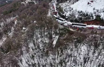 Kartepe'nin zirvesinden inerken otobüs şarampole uçtu: 22 yaralı