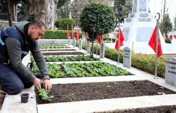 Kocaeli'de şehitlikler unutulmuyor