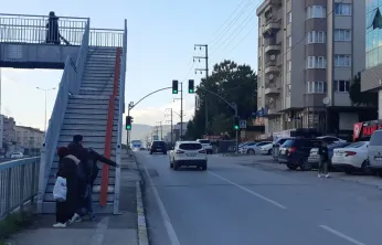 Köprü taşındı geçiş butonu geride kaldı