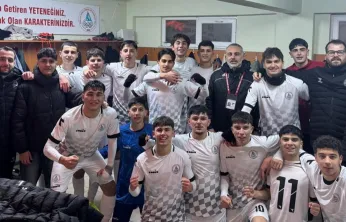 Körfez Gençlerbirliği, U-18 Ligi'nde liderliğe yükseldi