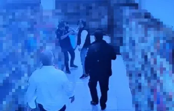 Markette şeker dökme kavgası kameralarda!