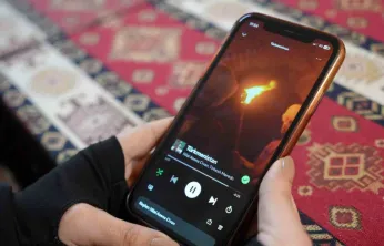 Söz yazarı genç kadının Türkmenistan'a uzanan telif takibi