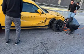 Tırın altına girdi