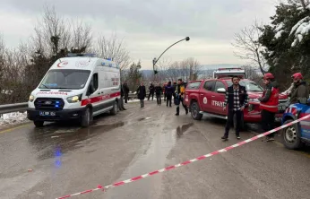 Yolcu otobüsü şarampole yuvarlandı, çok sayıda yaralı var