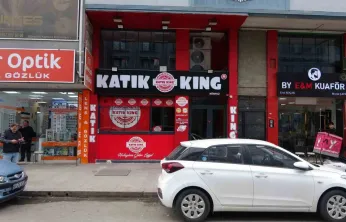 Yüzlerce kişinin zehirlendiği döner skandalında sanıklar mahkemeye çıkıyor