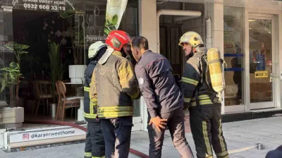 Depoda başlayan yangın mahallede paniğe yol açtı