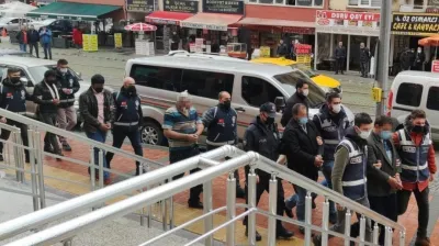 Evler kundaklanmış, cinayet işlenmişti: Dava yeniden görüldü