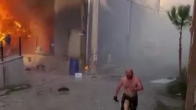 Kocaeli'de kozmetik fabrikasında yangın