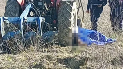 Eski muhtar traktörün altında kalarak can verdi