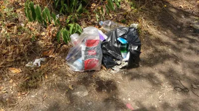 Kuraklık yetmedi, şimdi de çöplerle boğuşuyor