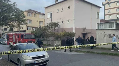 Kocaeli'de korku dolu anlar! Önce bıçak çekti, sonra binayı yaktı, işçiler mahsur kaldı