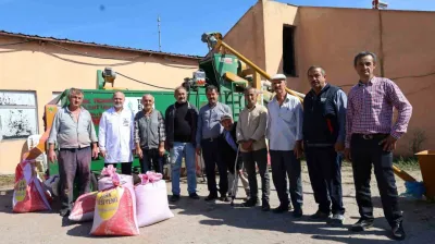 Seyyar selektör makinesi çiftçilerin hizmetinde