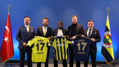 N'Golo Kante, resmen Fenerbahçe'de