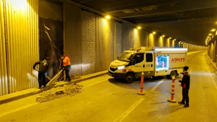 Büyükşehir, Seka Tüneli'ndeki panelleri yeniledi
