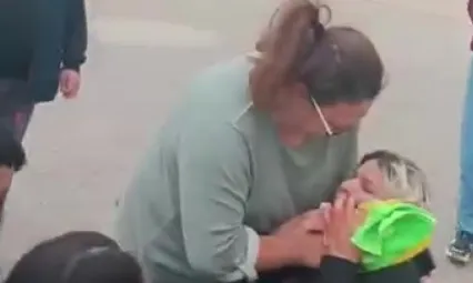 Kocaeli'de eşini boğazından bıçaklayarak ağır yaraladı