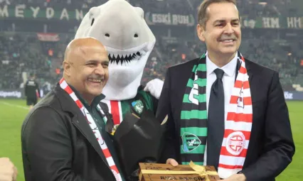 Kocaelispor ve Antalyaspor başkanlarından dostluk mesajı