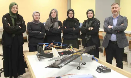 Kocaeli'de lise öğrencileri İHA üretti