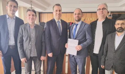 Yeniden Refah Partisi İzmit İlçe Başkanı mazbatasını aldı