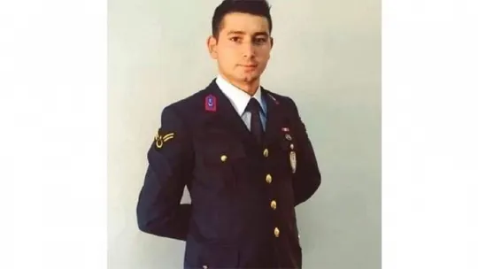 ''Seni al bayraklar içinde damat mı ettim yavrum'