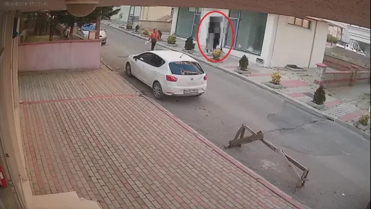 'Altın Kızlar' baltayı taşa vurdu