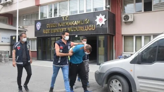 'Çekçek'li kombi hırsızları, kamera görüntülerinden yakalandı