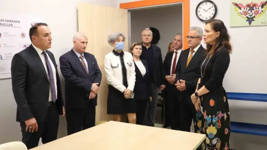Hastane Okulundaki öğrenciler eğitimden kopmuyor