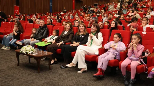 Kızlar güçlenirse dünya güçlenir