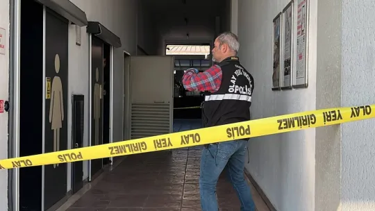 Bakın Kocaeli'deki ünlü kuyumcudan neler çalmışlar?