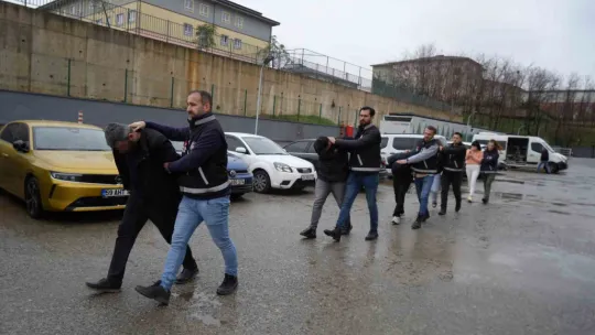 'Sazan Sarmalı' ile 3.5 milyarlık vurgun: Lüks villada hayat