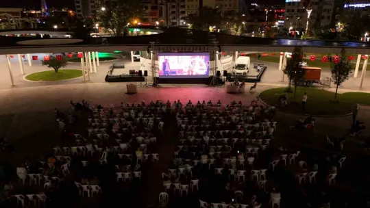 Son Akşam Yemeği filmine büyük ilgi!