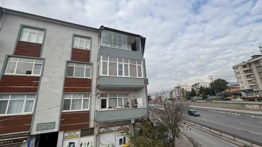 Yayalar evimi izliyor şikayeti üst geçidi yıktırdı: Evi yine görebiliyoruz