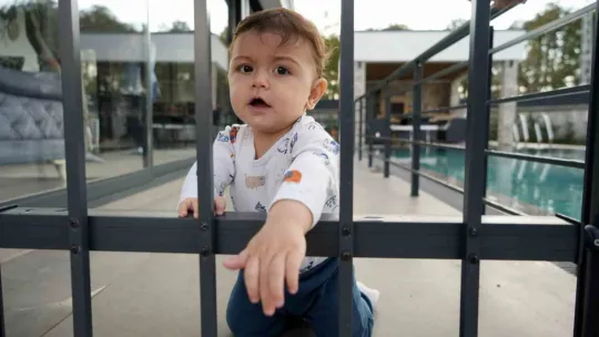 10 aylık bebek 11 dakika suda nefessiz kaldı, 3 kez kalbi durdu