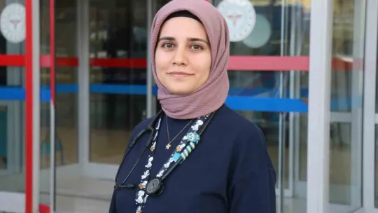 10 aylık bebek 11 dakika suda nefessiz kaldı, 3 kez kalbi durdu