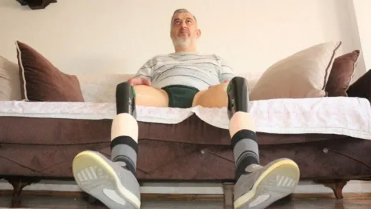 10 bin doları elinin tersiyle itti!
