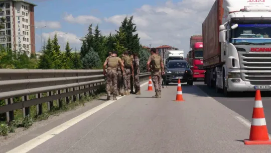 Polisi peşine takan şüpheliler böyle yakalandı