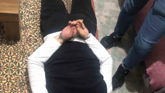 12 ayrı suçtan yakalanması bulunuyordu, evinde operasyonla yakalandı
