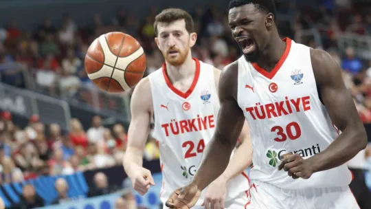 12 Dev Adam, Avrupa Şampiyonası'nda yarı finale yükseldi