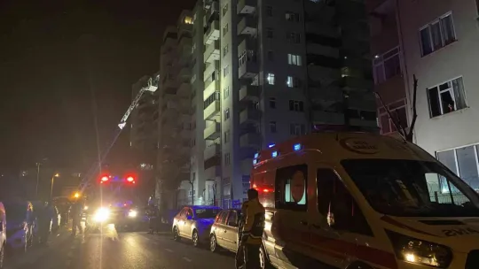 12 katlı binada yangın paniği