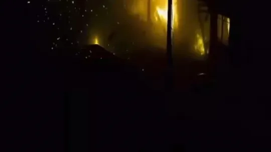 13 kişinin yaralandığı doğal gaz patlaması kamerada