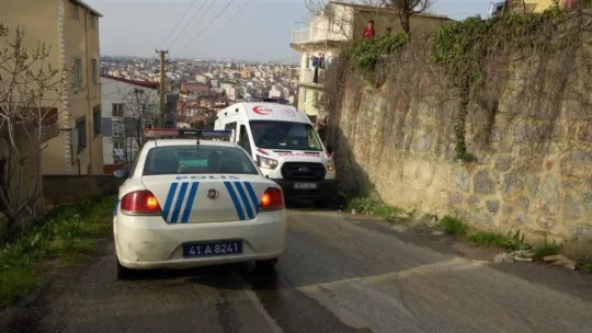 14 yaşındaki çocuk merdivenlerden düşerek yaralandı