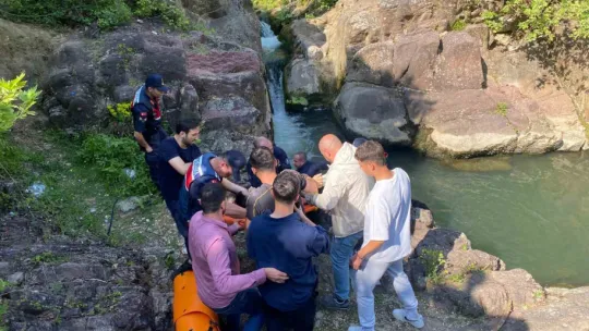 16 yaşındaki çocuk mesire alanında girdiği derede boğuldu