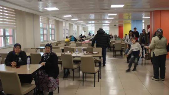Kocaeli'de kapılar depremzedeler için açıldı