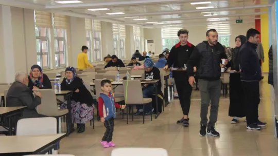 Kocaeli'de kapılar depremzedeler için açıldı