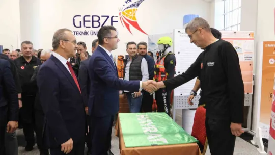 17 Ağustos'u yaşayan Kocaeli'de tüm binalar testten geçiriliyor