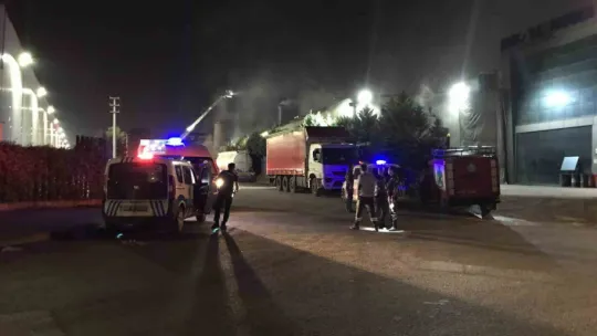 Yoğun dumanlar ekipleri harekete geçirdi