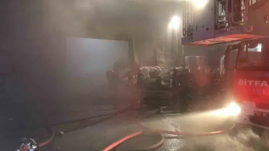 Yoğun dumanlar ekipleri harekete geçirdi