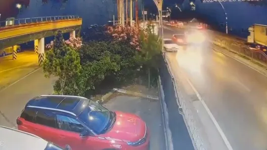 2 genci hayattan koparan kazaya ilişkin güvenlik kamerası ortaya çıktı
